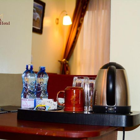 Merril Hotel エルドレット エクステリア 写真