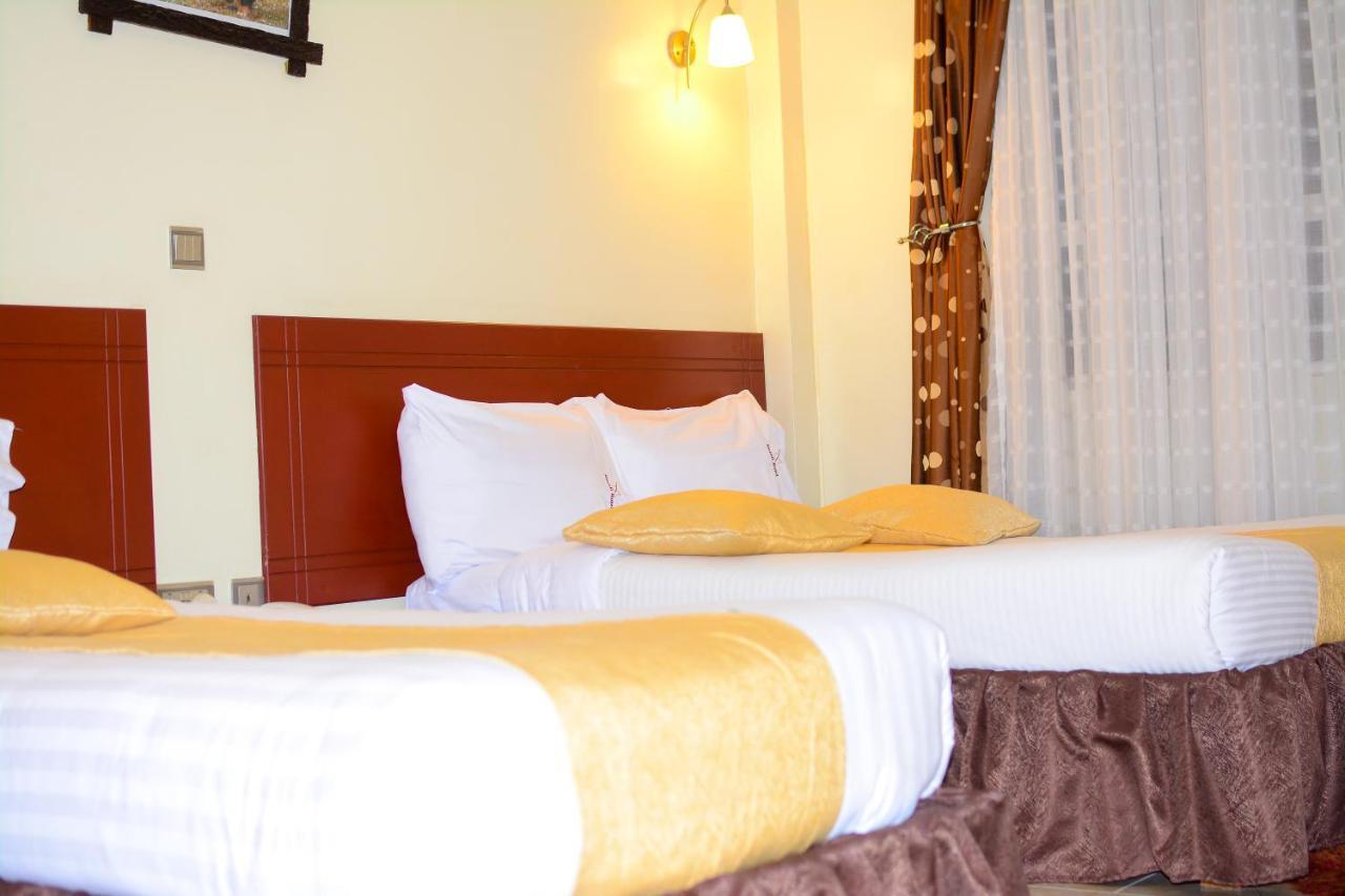 Merril Hotel エルドレット エクステリア 写真